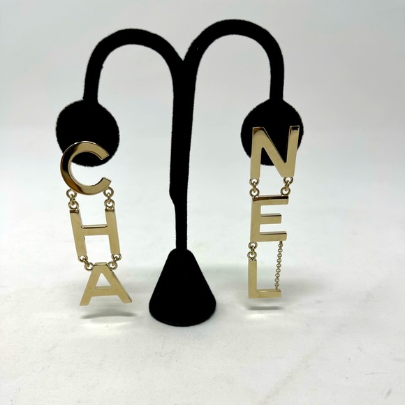 Chanel Dangling Earrings!